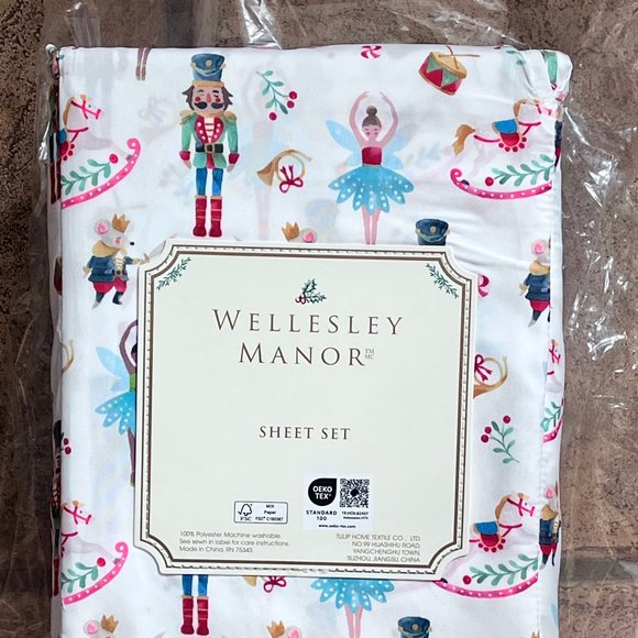 Wellesley Manor TWIN SIZE Nutcracker Christmas Sheet Set (Nutcracker Suite)